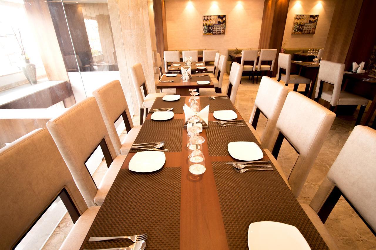 The Maureen Calcutta Exterior foto