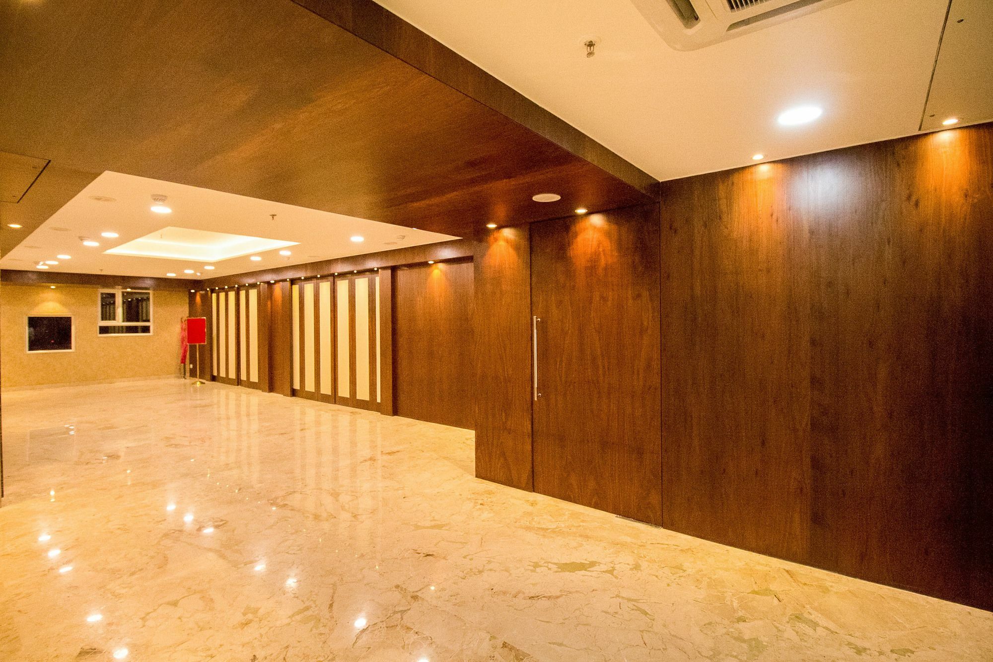 The Maureen Calcutta Exterior foto